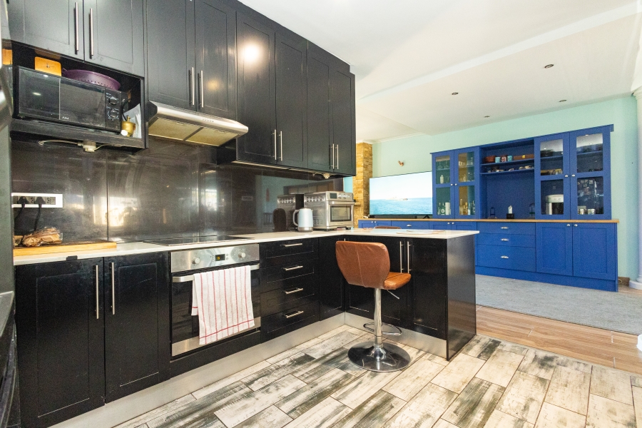 3 Bedroom Property for Sale in Wellway Park Western Cape